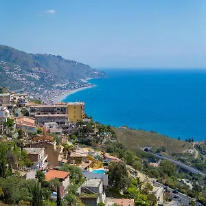 La Casa Gialla Taormina